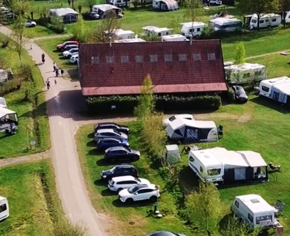 Sanitairgebouw-Droneview-Rammelbeek